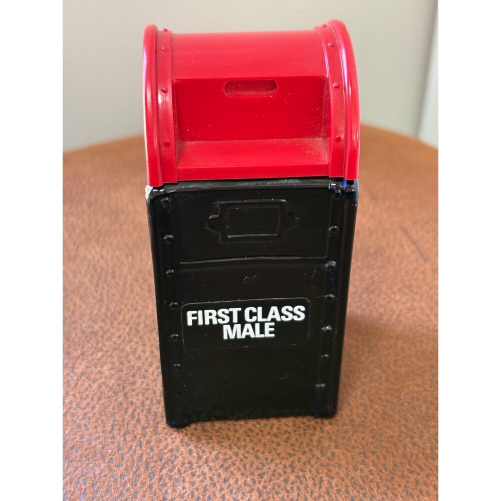 VINTAGE NIB AVON FIRTS CLASS MALE WILD COUNTRY AFTERSHAVE 4 FL. OZ